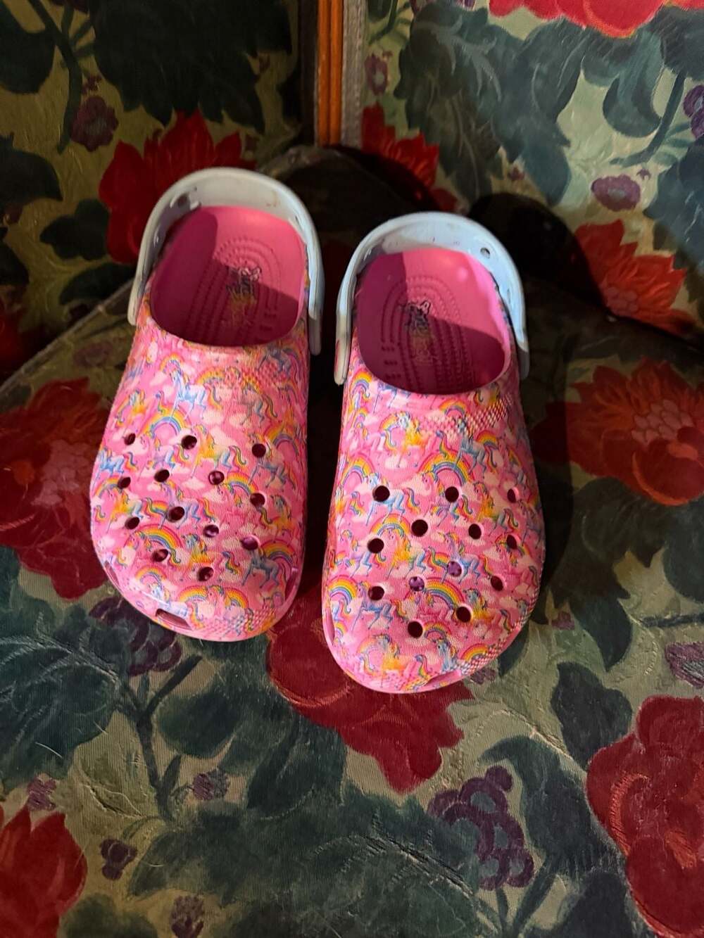 Lisa Frank x Crocs Classic Clog Kids Unicorn Pink Multi Pattern